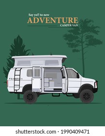 El viaje de la camioneta de camper 