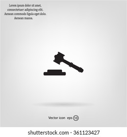 judge or auction hammer icon