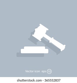 judge or auction hammer icon