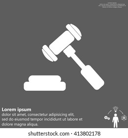 judge or auction hammer icon