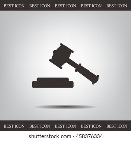 judge or auction hammer icon