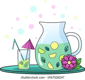 jarra con una bebida con lonchas de limón y limón y un vaso con un cóctel