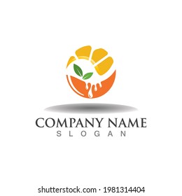 Naranja de jugo con el logotipo de tiempo ilustración de diseño vector de salud