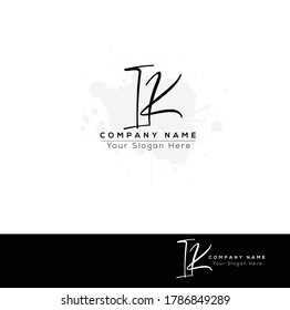 I K IK Letra inicial manuscrita y logotipo de la firma.	
