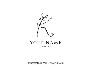 K logo de signature de lettre initiale avec variation de forme papillon. Modèle de logo manuscrit image vectorielle