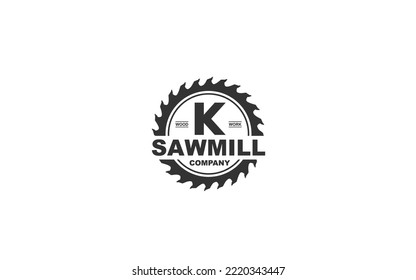 Vector de aserradero del logotipo K para la empresa de maderería. ilustración vectorial de plantilla de carpintería de letras iniciales para su marca.
