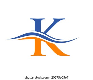 Logo de K. Vector con el logotipo Wave K de agua. Letra swoosh K Diseño de logotipo para identidad empresarial y de empresa