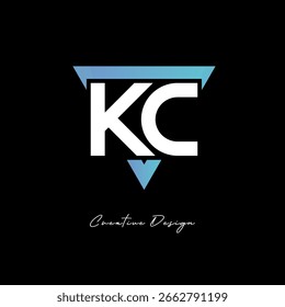 Logotipo de la letra de KC en triángulo - monograma moderno del gradiente para el diseño de la marca y de la identidad