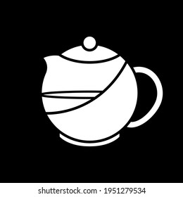 Kettle with tea dark mode glyph icon. Teapot with liquid. Teakettle with water. Brewing tea in classic pot. Home kitchenware. White silhouette symbol on black space. Vector isolated illustration