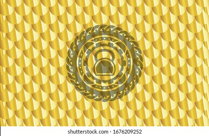 ícono de timbre dentro del emblema dorado. Patrón de escalas. Ilustración vectorial. Detallado.
