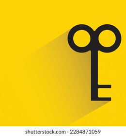 tecla con sombra de caída sobre fondo amarillo