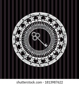 icono de la tecla dentro del emblema silvery. 