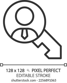 Icono lineal perfecto del píxel de persona clave. Empleado cualificado importante. Líder calificado. Trabajador profesional de la empresa. Ilustración de línea delgada. Símbolo de contorno. Dibujo del contorno del vector. Trazo editable