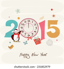 Tarjeta de saludo kiddish decorado con pingüino, reloj que muestra las doce en punto sobre fondo abstracto para las celebraciones de Feliz Año Nuevo 2015.