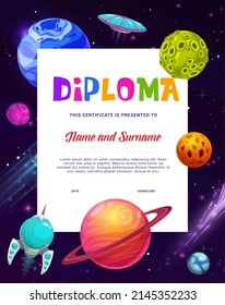 Diploma infantil. Espacio estelar, planetas galaxiales y naves espaciales. cohete de dibujos animados y OVNI en un universo fantástico. Certificado vector. Starship y platillo alienígena con lanzadera futurista