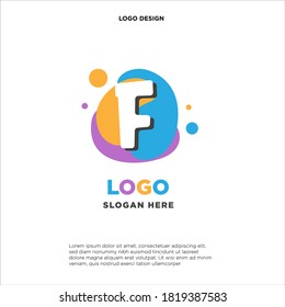 diseño de logotipo infantil combinado con iniciales/letra F. colorido y imagen del bebé. 