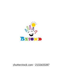 Logo infantil niños diseño del logo de la mano en vector