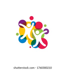 Kinderspiel-Logo-Vektorgrafik-Vorlage