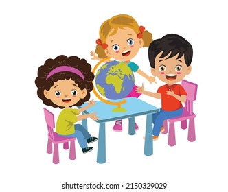 Kinder, die Weltkarte im Schulunterricht lernen