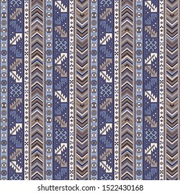 Kilim bohemian seamless pattern for printed fabrics in vector format, repeatable in rectangular shape.