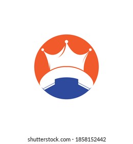 Diseño del logo del vector de llamada King. Diseño de iconos de auriculares y copas.	
