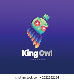 Plantilla de logotipo de gradiente de búho rey. Ilustración del vector