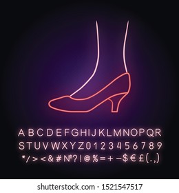 Kitten heel shoes neon light icon. Woman stylish formal footwear design. Female casual and formal retro pumps side view. Glowing sign with alphabet, numbers and symbols. Vector isolated illustration