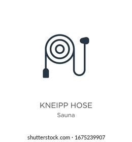 Vector de icono de la manguera Kneipp. Icono de la manguera plana de moda de la colección de sauna aislada en fondo blanco. La ilustración vectorial se puede utilizar para diseño gráfico web y móvil, logotipo, eps10