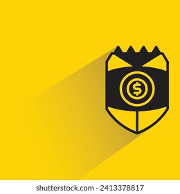 insignia de protección de knight con sombra sobre fondo amarillo