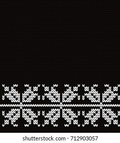 Knitted decorative seamless border