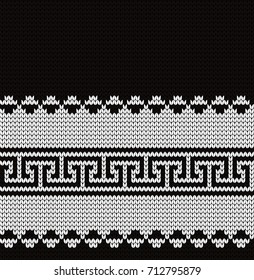 Knitted seamless border meander