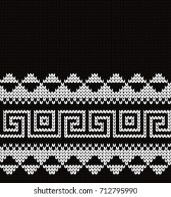 Knitted seamless border meander