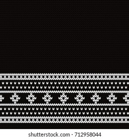 Knitted seamless decorative border