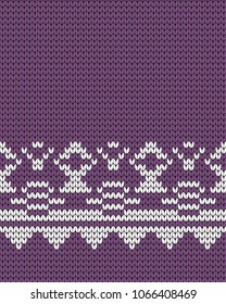 Knitted seamless geometric border