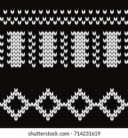 Knitted seamless geometric border