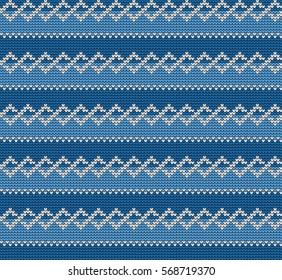 Knitted seamless geometric pattern