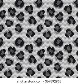 Knitted seamless pattern leopard skin