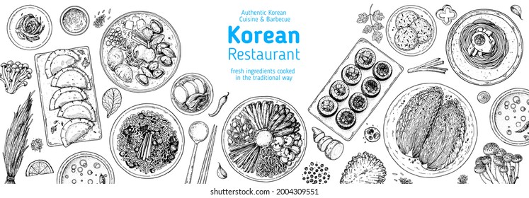 Koreanisches Essen, Draufsicht. Handgezeichnete Skizze. Bibimbap, Kimchi, Kimbap, Hantel Mandu, Nudeln, Skewers. Koreanisches Essen auf der Straße, nehmen Sie Menüdesign weg. Vektorgrafik.