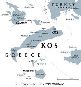 Kos, isla griega, mapa político gris. También Cos, parte de las islas dodecanesas del mar Egeo, junto a la península turca de Bodrum. Con Kalymnos, Nisyros, Pserimos e islas vecinas más pequeñas.