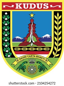 Das Kudus Regency Logo, das Schild, das die Grundlage des Logos ist, symbolisiert die Verteidigung der gesamten Kudus Regency-Gemeinschaft vor verschiedenen Ungerechtigkeiten. Die Kette am unteren Ende des Turms symbolisiert 