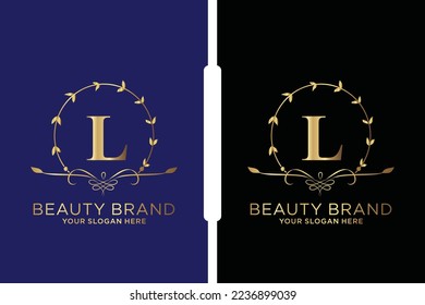 Logotipo inicial del vector L Beauty, letras doradas florales con hojas de flores y manchas doradas aisladas en fondo blanco. Ilustración vectorial para boda, tarjetas de felicitación, diseño de plantillas de invitaciones