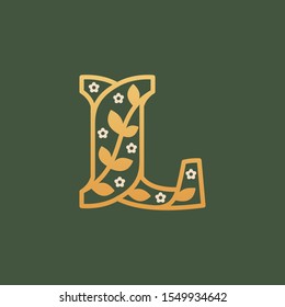 L letter logo consisting of floral pattern letters with chamomile flower. Linear classic vector font. Can be used for cosmetics, spa, beauty salon, decoration, boutique, jewelry and fashion industry.