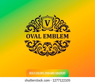 Etiqueta en el fondo del degradado de color. Logo vintage, etiqueta, tarjeta, insignia, marco con diseño colorido líquido. Embalaje vectorial moderno con colores de moda