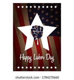 Afiche vertical, fondo o volante de la jornada laboral de los Estados Unidos con puño fuerte cerrado aislado en el diseño de la bandera de los estados unidos en grunge y texto de saludo. Ilustración del concepto de unión en el Día del Trabajo