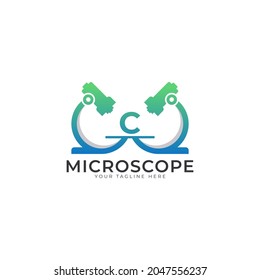 Logotipo de laboratorio. Elemento de plantilla de diseño del logotipo del microscopio de la letra inicial C.