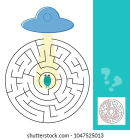 Labyrinth maze game with solution. Help alien to find path to UFO