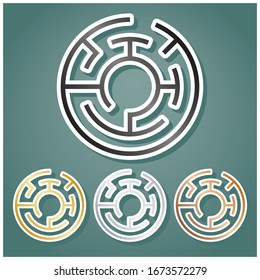 Signo de laberinto. Conjunto de íconos metálicos con gradiente gris, dorado, plata y bronce con contorno blanco y sombra en fondo viridán. Ilustración.