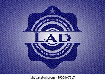Trautes Emblem mit denim, hochwertigem Hintergrund. Vektorgrafik. Detaillierte Angaben. 