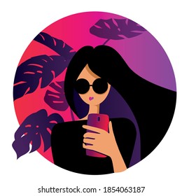 Lady se fotografía en el espejo - ilustración vectorial