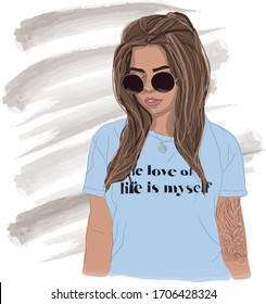 Lady in T-short and glaseas